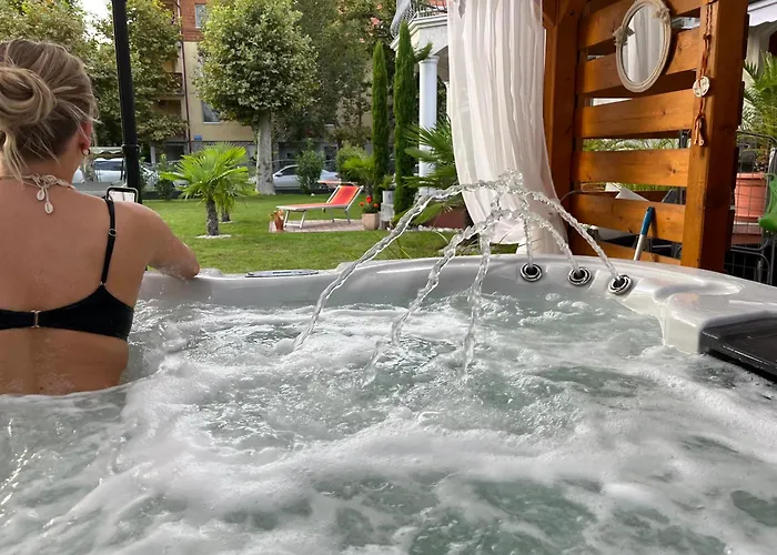 Apartament Gabi Appartementhaus Mit Jakuzzi, Sauna Und Stand Up Paddle Board Balatonlelle